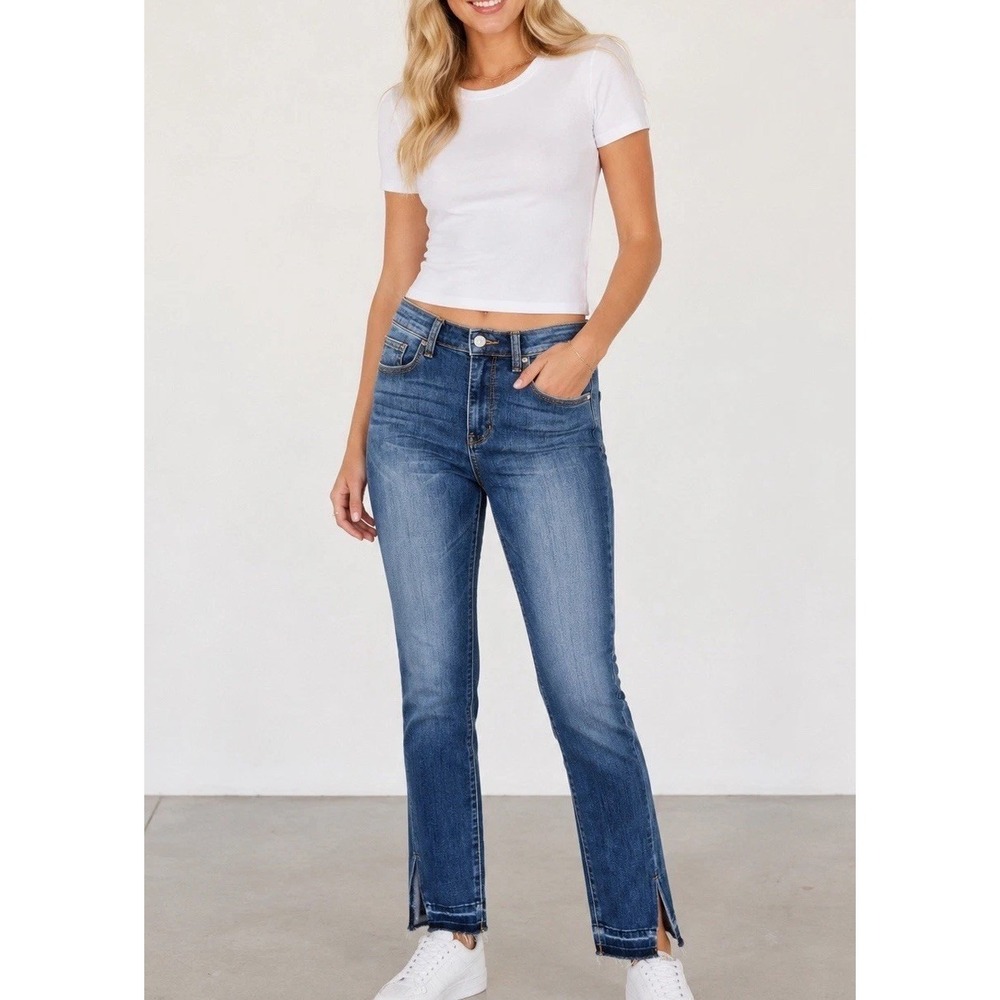 Judy Blue Los Angeles Distressed Skinny Fit Jeans Size 7/28 Medium Wash Raw Hem
